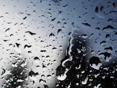 Rain Drops Beirut iyat files wordpress com 2009 07 400x300 rain2.webp